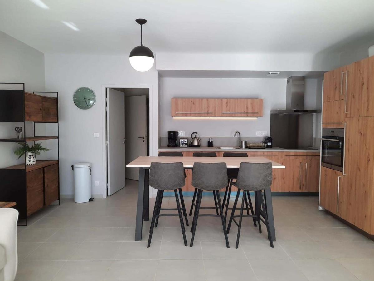 Bella, Jacuzzi Partage & Parking Avec Borne De Recharge Voiture Electrique Apartment Sarlat-la-Caneda Bagian luar foto