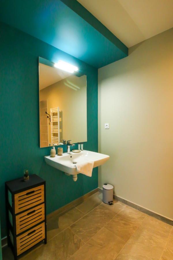 Bella, Jacuzzi Partage & Parking Avec Borne De Recharge Voiture Electrique Apartment Sarlat-la-Caneda Bagian luar foto